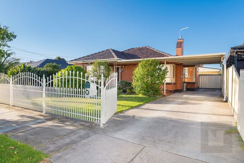 64 Henry Street, St Albans - Image 1