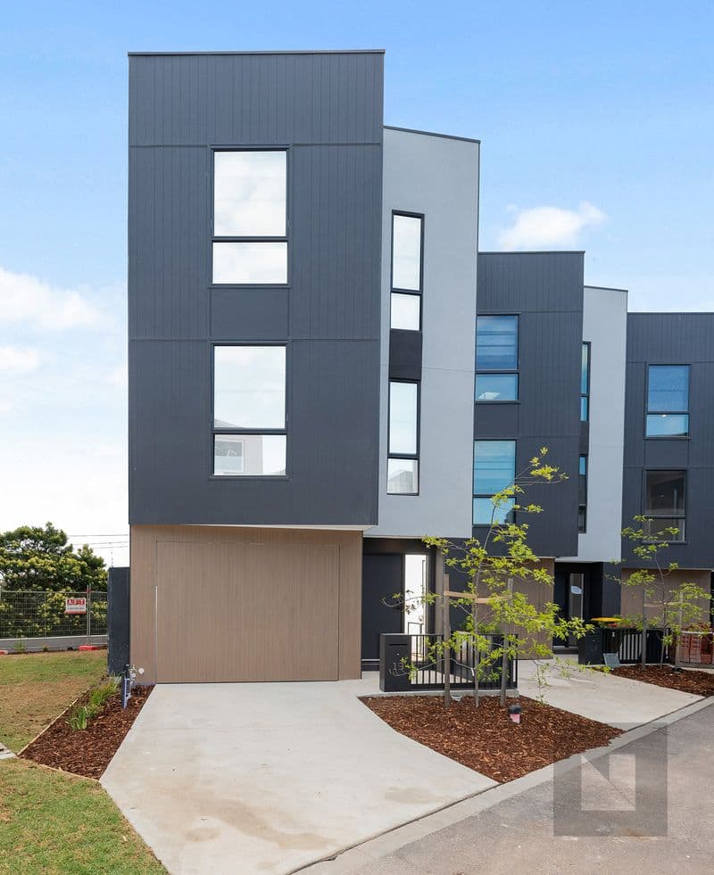 19 Woollen Way, Yarraville - Image 1
