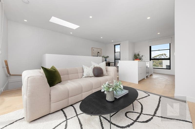 19 Woollen Way, Yarraville - Thumbnail 2