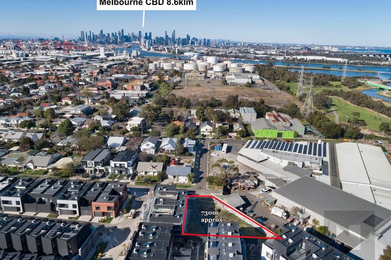 32 Banool Avenue, Yarraville - Thumbnail 2