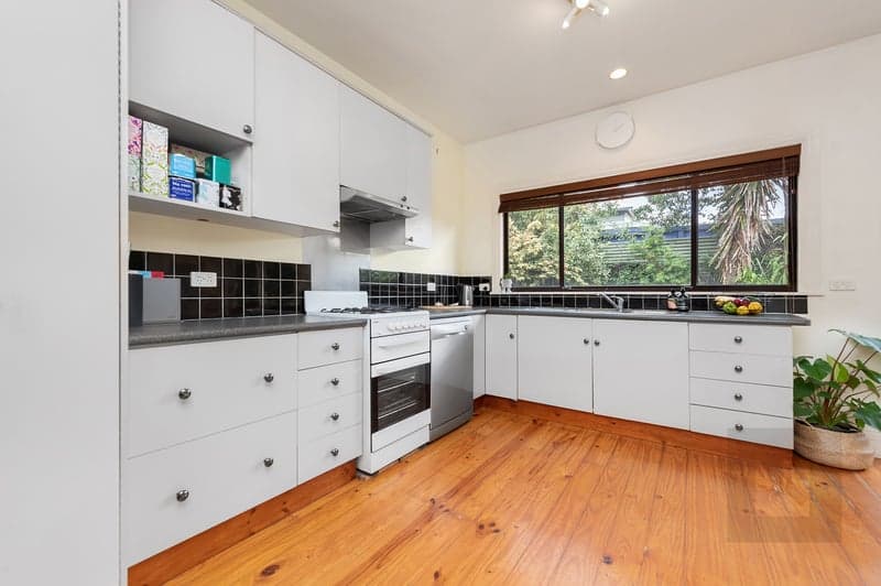16b Lily Street Seddon, 3011, Newport - Thumbnail 2