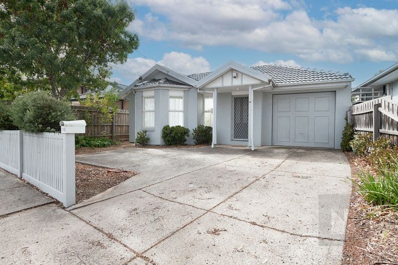 1/25 Churchill Avenue, Maidstone - Image 1