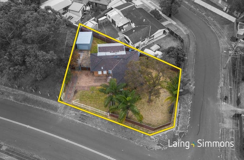 1/7-9																										Frederick Street
														
								Hornsby, NSW 2077, Willmot - Thumbnail 2