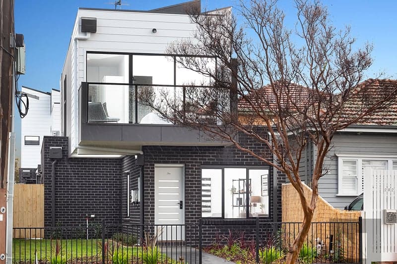 204 Gordon Street, Footscray - Thumbnail 2