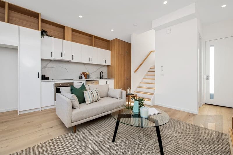 2/10 Stanlake Street, Footscray - Thumbnail 4