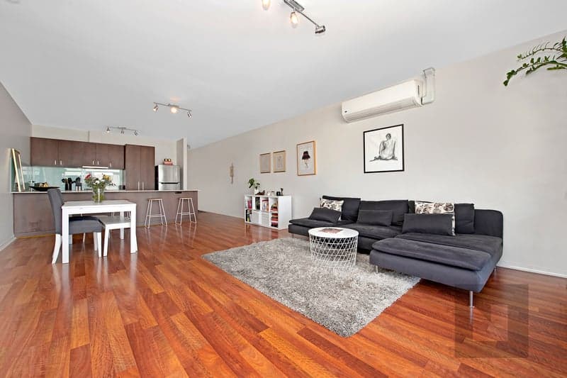 9/4 Saltriver Place, Footscray - Thumbnail 2