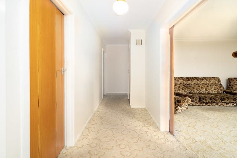 37 Oleander Drive, St Albans - Thumbnail 2