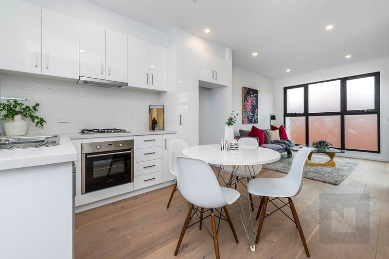 3/116 Roberts Street, Yarraville - Thumbnail 2