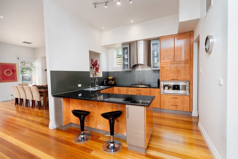 33 Tongue Street, Yarraville - Thumbnail 3