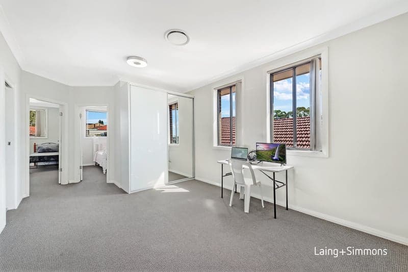 1/7-9																										Frederick Street
														
								Hornsby, NSW 2077, Guildford - Thumbnail 4