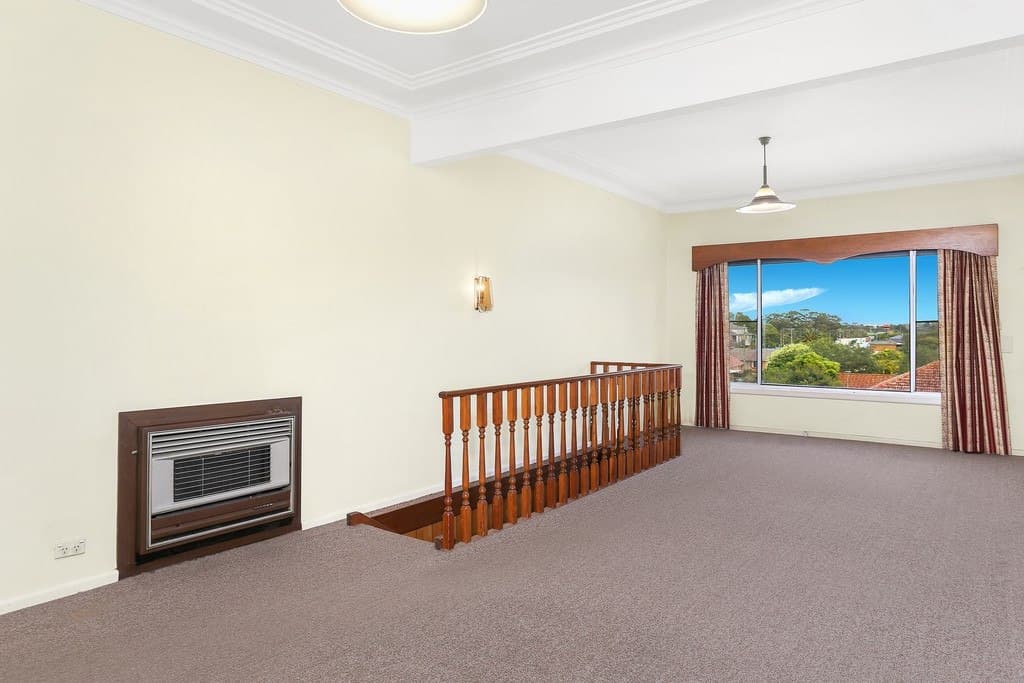 51 London Drive, West Wollongong - Thumbnail 2