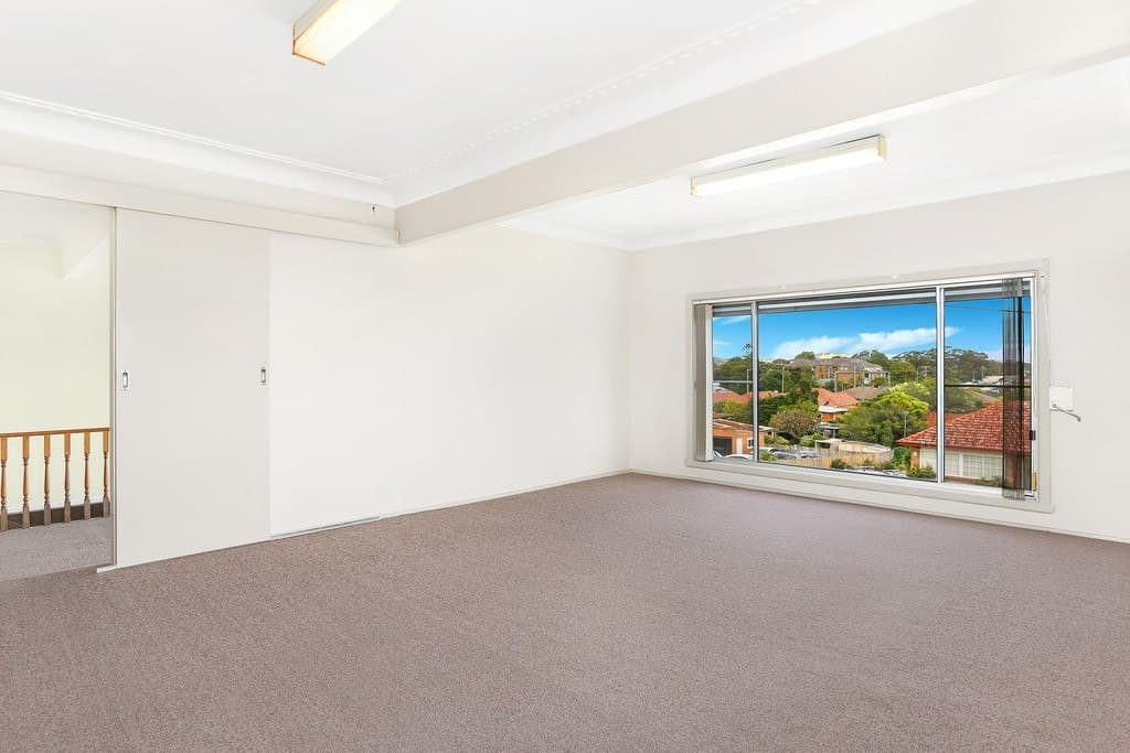 51 London Drive, West Wollongong - Thumbnail 6