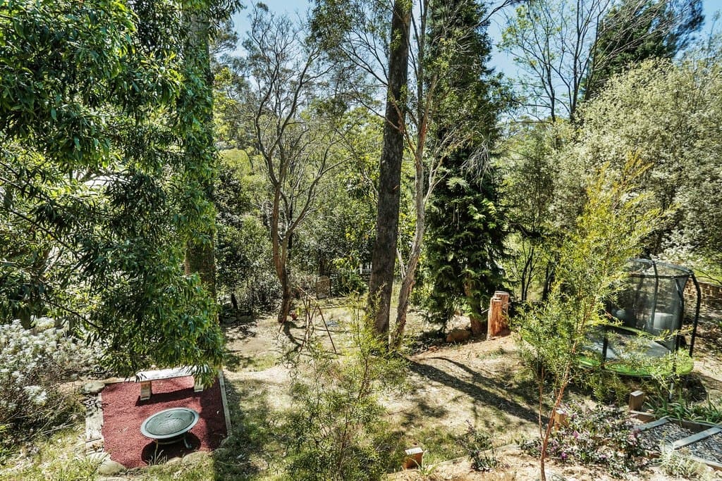 10 Avon Parade, Mount Kembla - Thumbnail 6