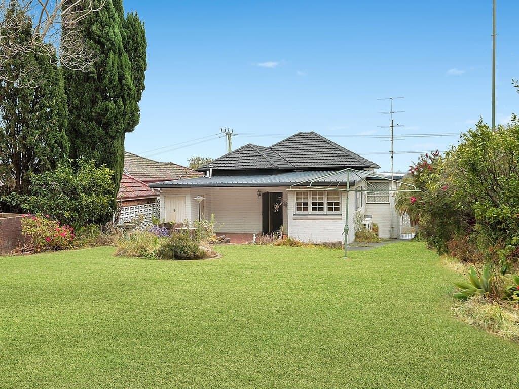 37 Hercules Street, Wollongong - Image 1