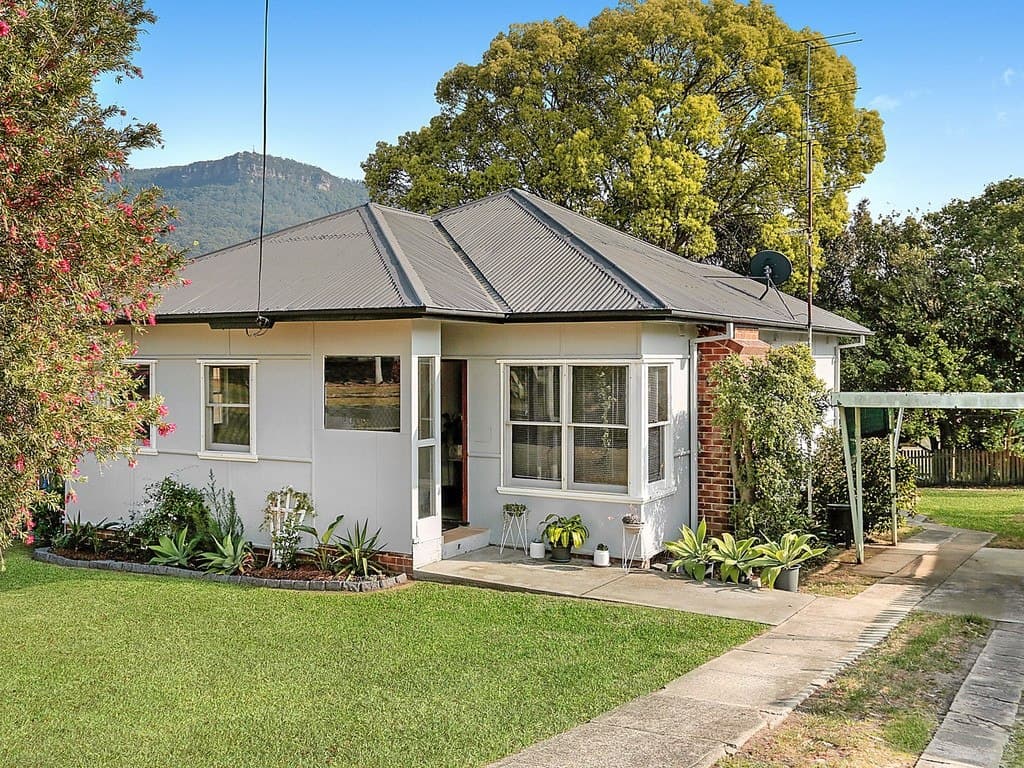36 Wallace Road, Fernhill - Image 1