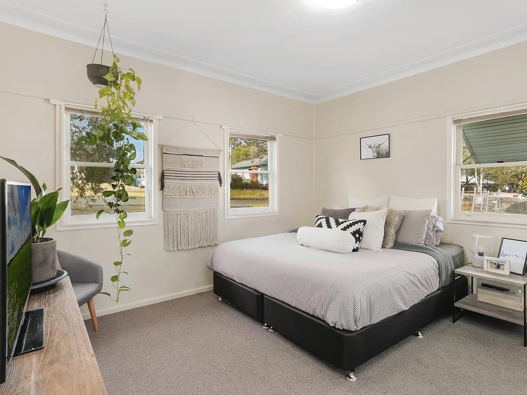 36 Wallace Road, Fernhill - Thumbnail 8