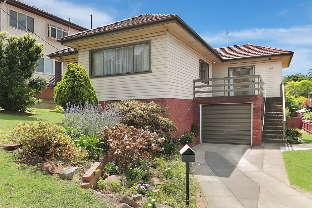 42 Heaslip Street, Coniston, Coniston - Image 1