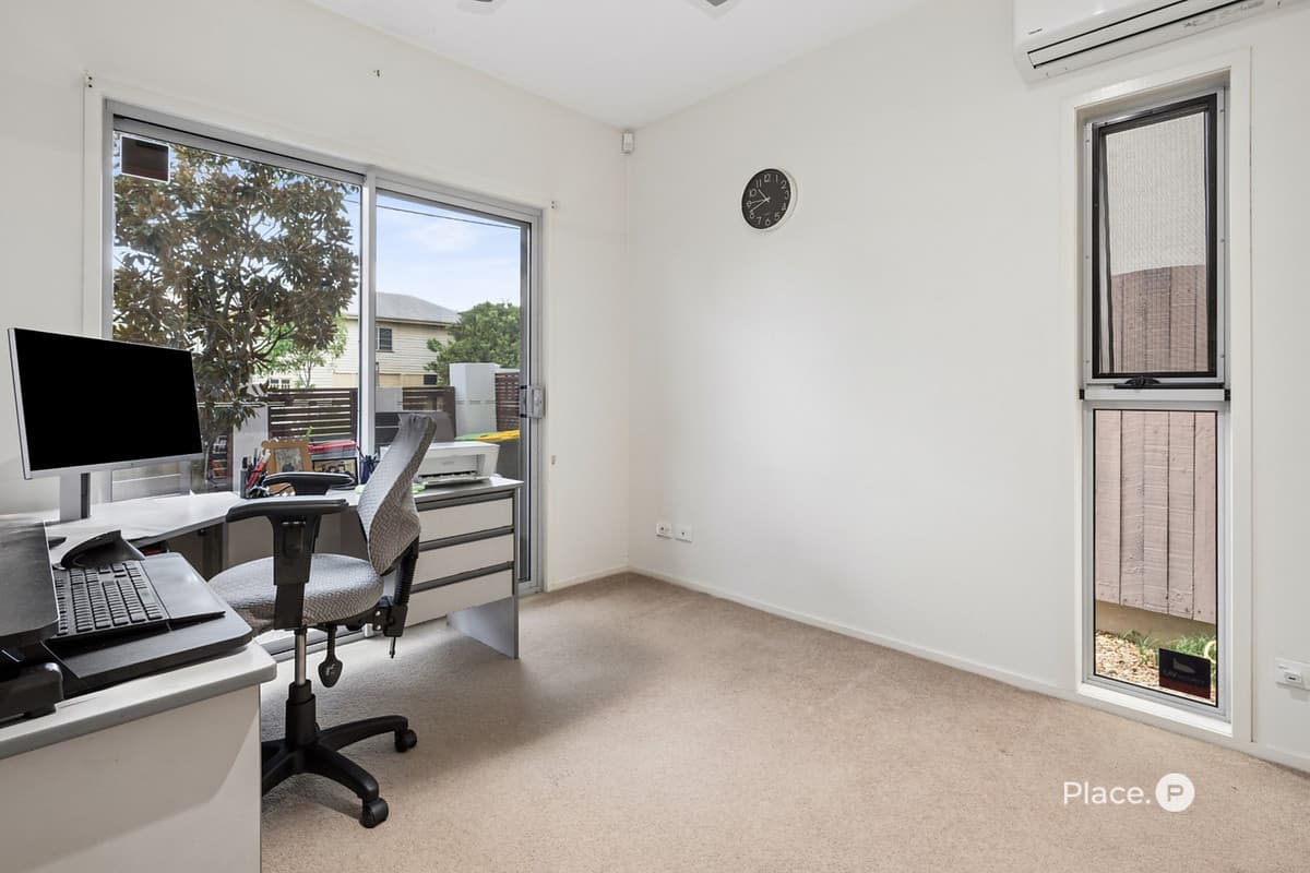 10 Ovey Street, Morningside - Thumbnail 6