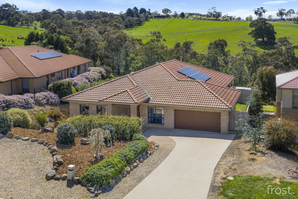 32 Aurina Drive, Hidden Valley, VIC, Hidden Valley - Image 1