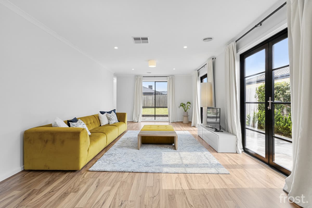 59 Holly Drive, Wallan, VIC, Wallan - Thumbnail 3