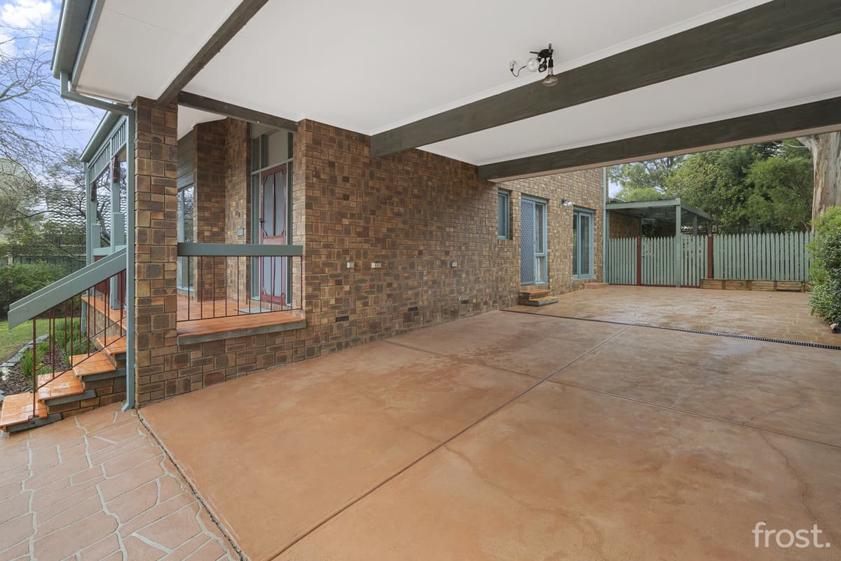 18 Stanley Jones Drive, South Morang, VIC, South Morang - Thumbnail 2