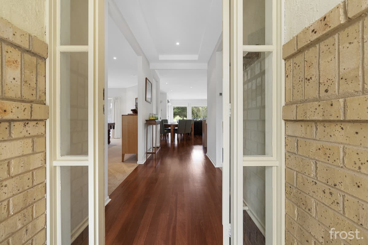64 Valley Drive, Wallan, VIC, Wallan - Thumbnail 3