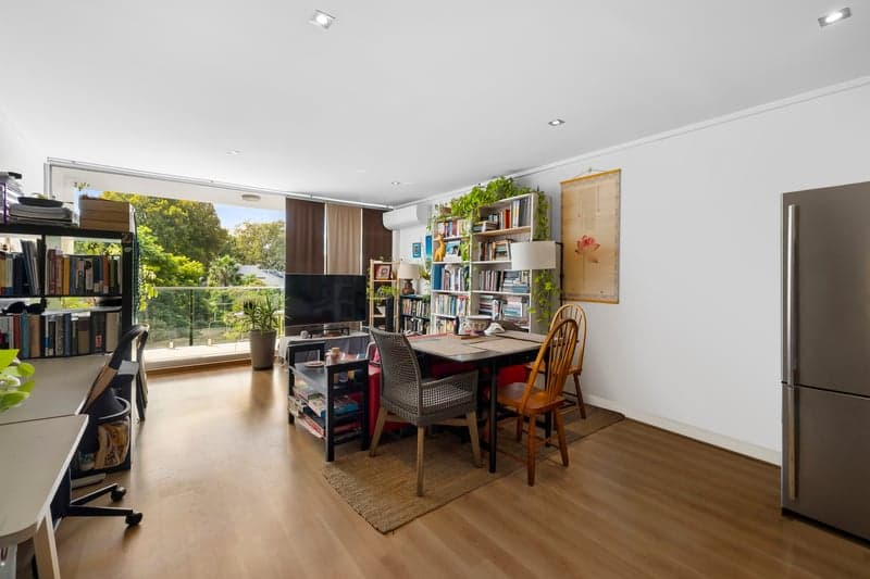 35/5-13 Larkin Street, Camperdown - Image 1