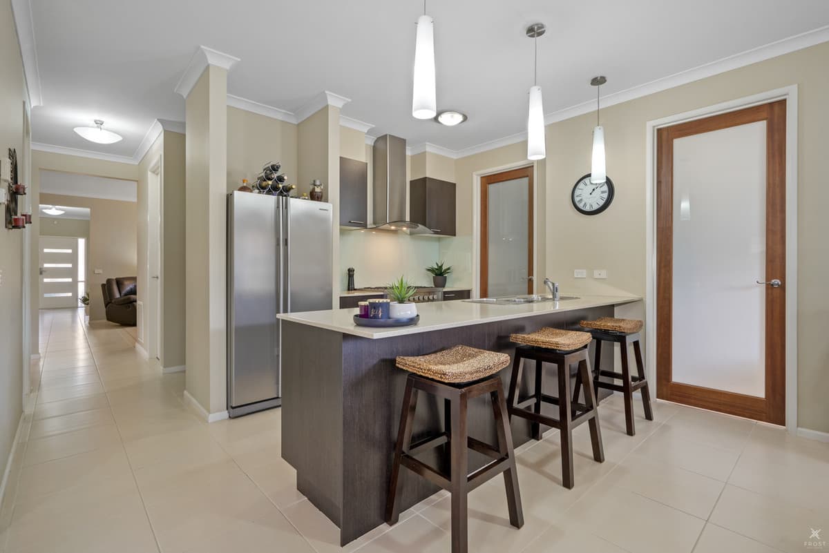 56 Panton Gap Drive, South Morang, VIC, South Morang - Thumbnail 3
