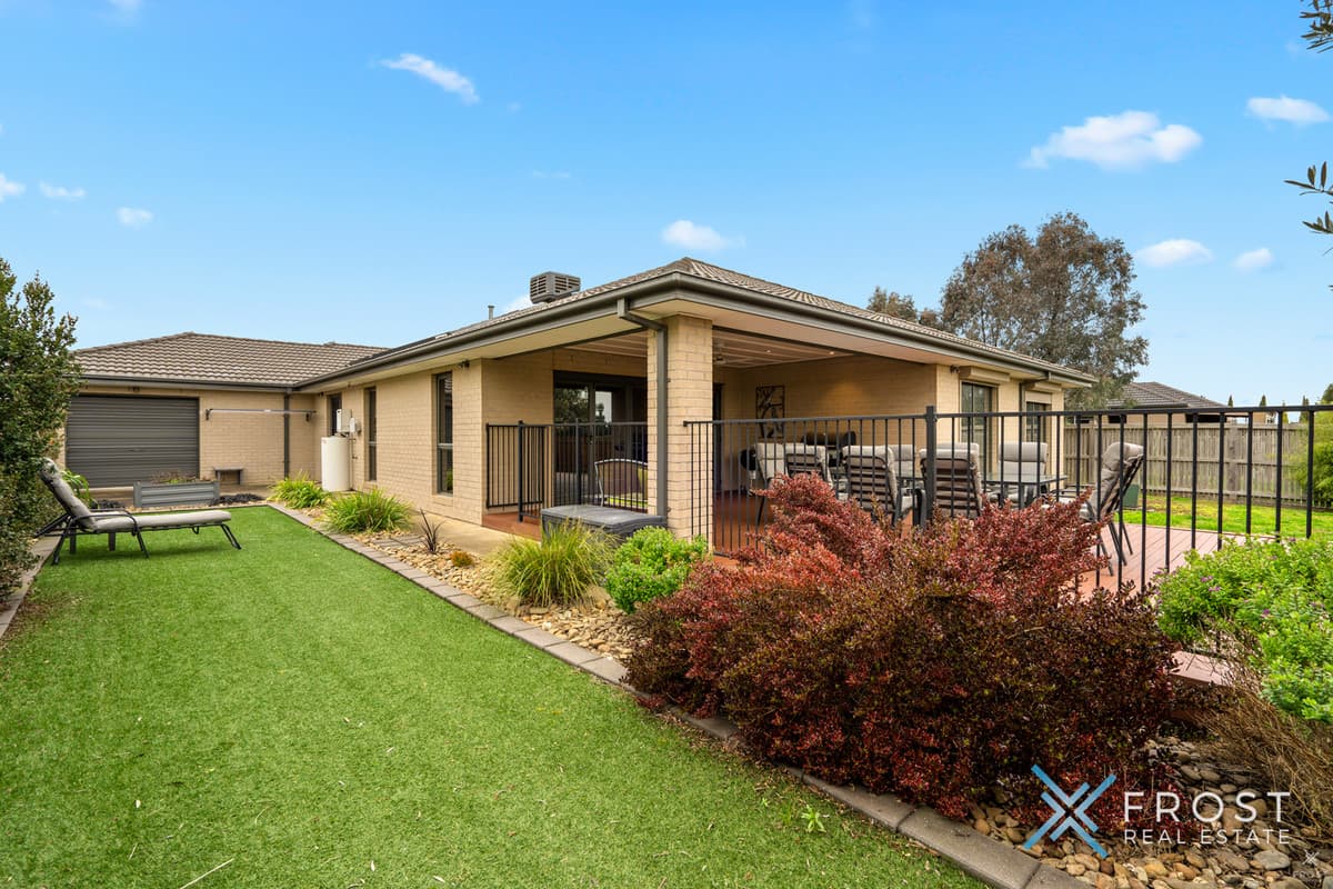 16 Mandalay Circuit, Beveridge, VIC, Beveridge - Thumbnail 2