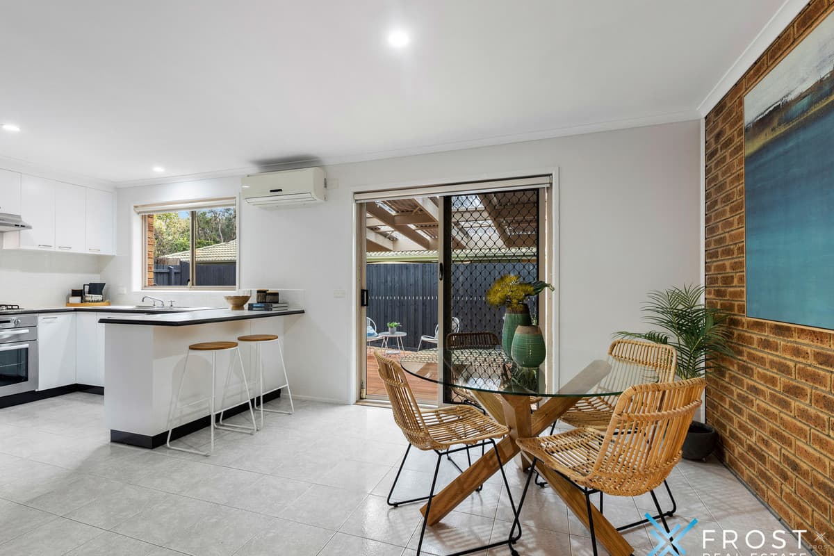2/21 Broad Street, Greensborough, VIC, Greensborough - Thumbnail 2