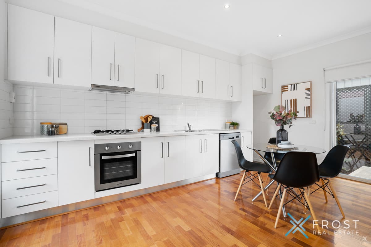 2/20 Surrey Street, Pascoe Vale, VIC, Pascoe Vale - Thumbnail 3