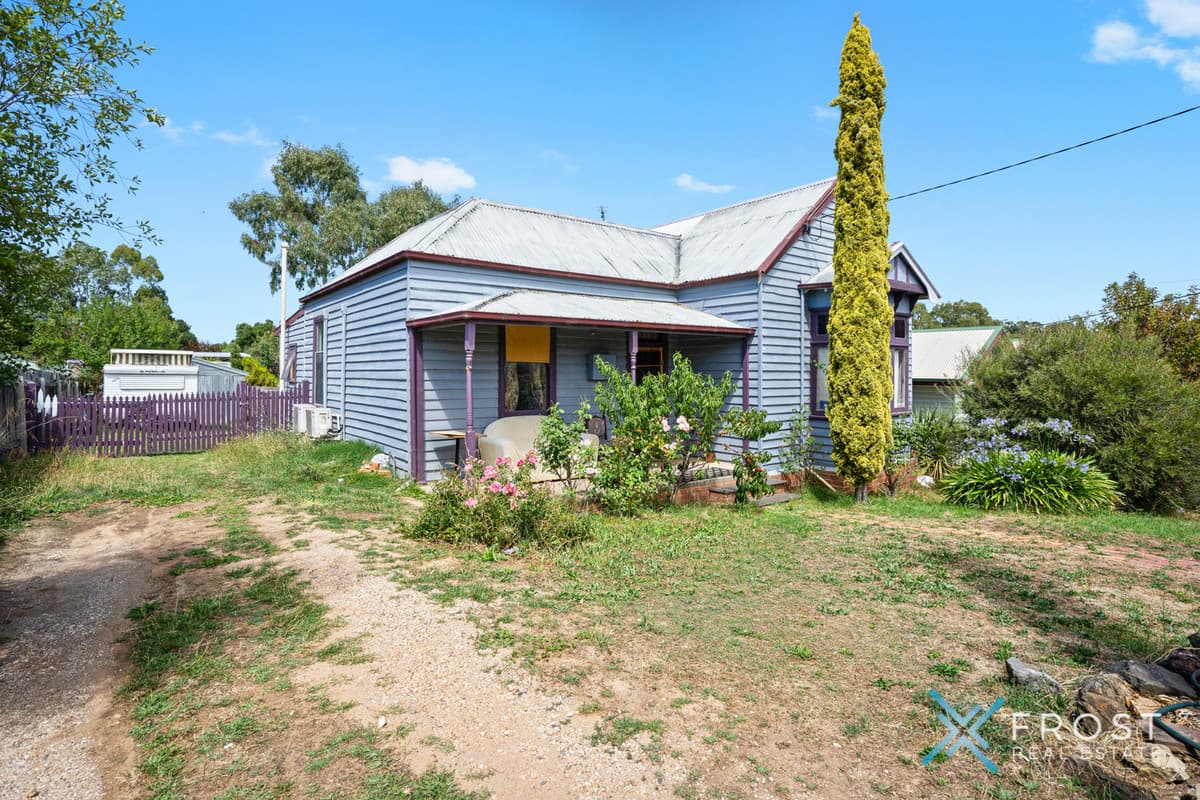 2-4 Tomkies Road, Castlemaine, VIC, Castlemaine - Thumbnail 2