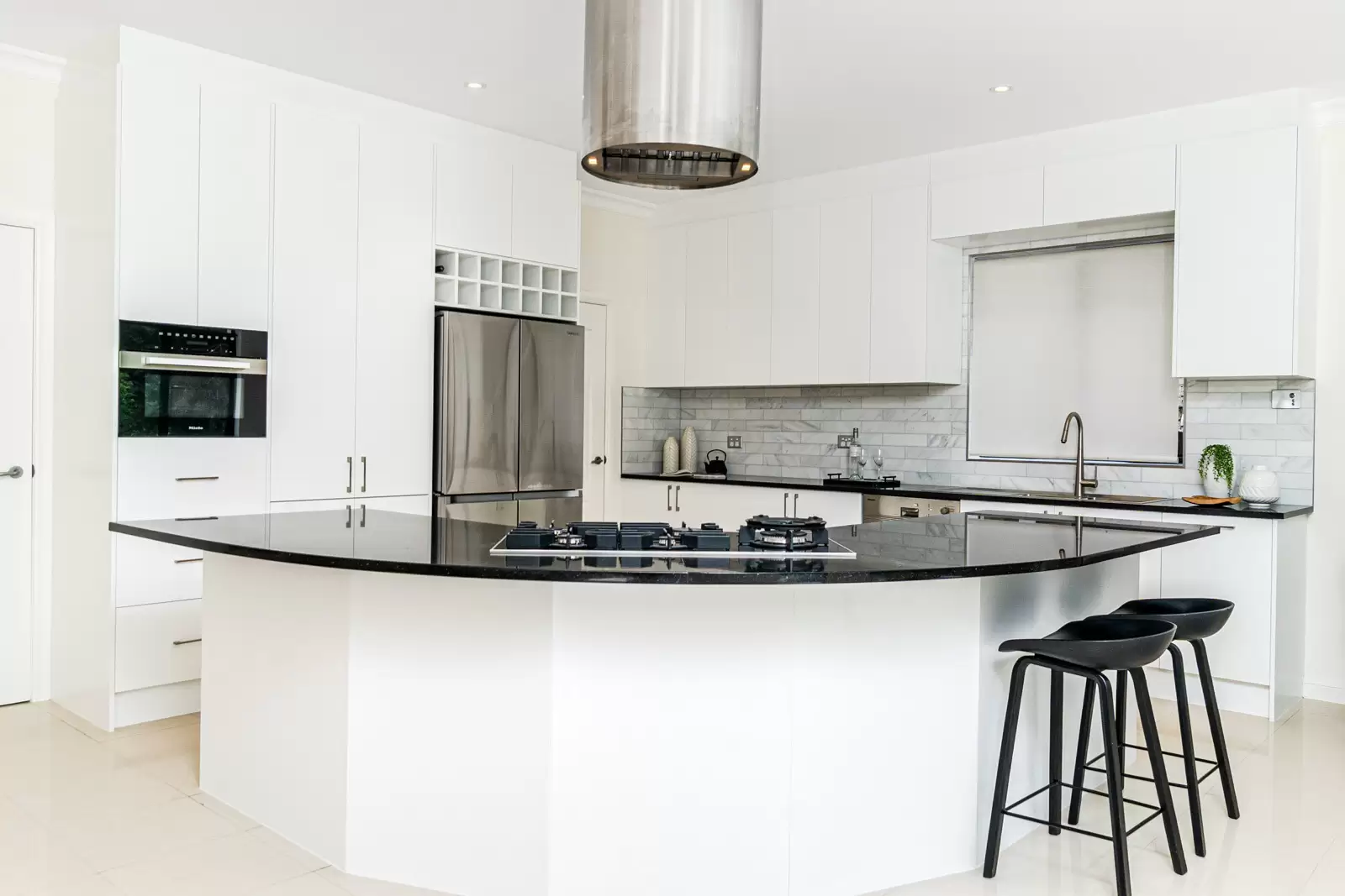 21 Applecross Avenue, Castle Hill NSW, Castle Hill - Thumbnail 3