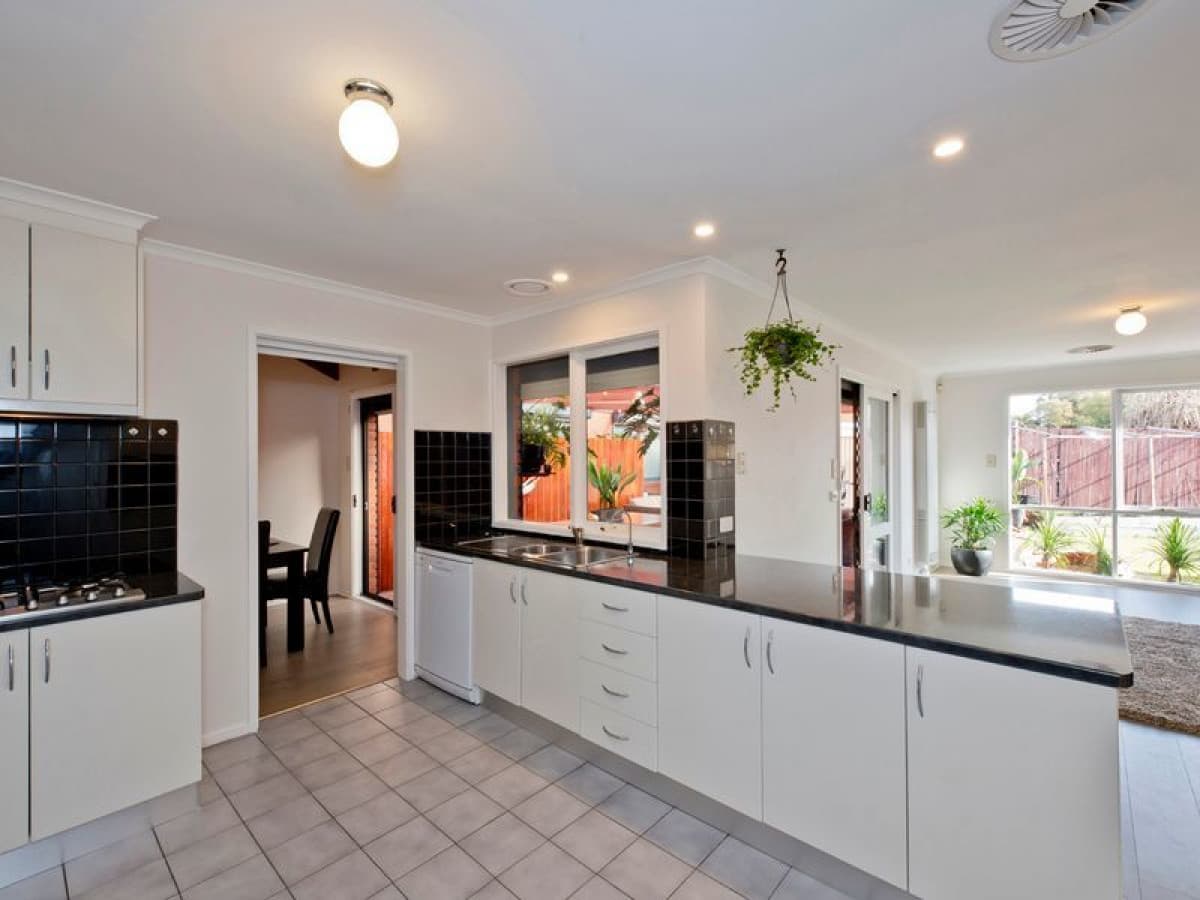 5 Magenta Court, Mill Park, VIC, Mill Park - Thumbnail 2