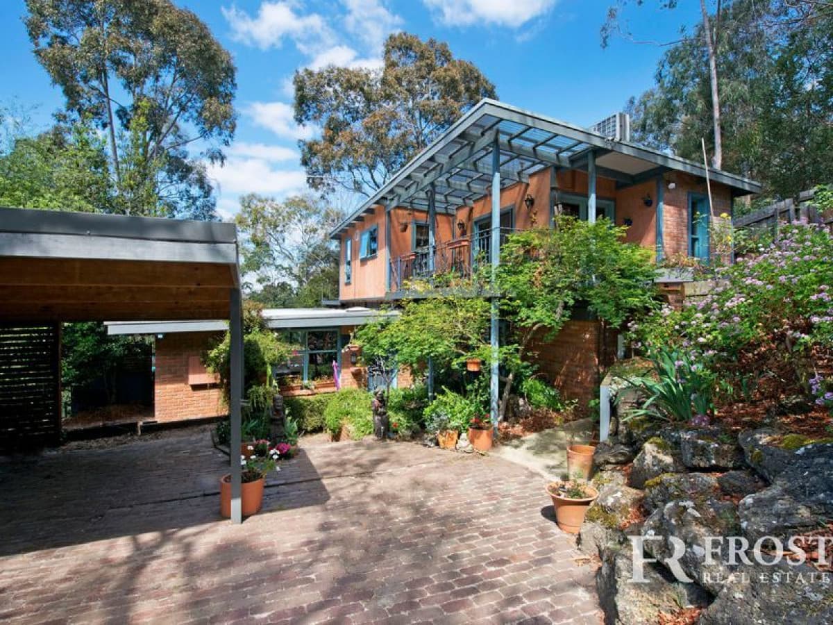 3 Wakefield Close, Eltham North, VIC, Eltham North - Thumbnail 2