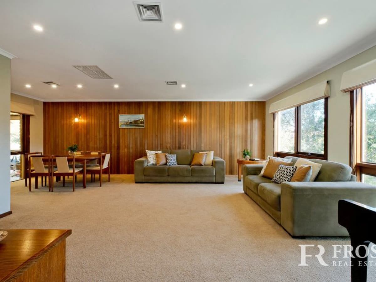 6 Bentley Court, Watsonia North, VIC, Watsonia North - Thumbnail 2