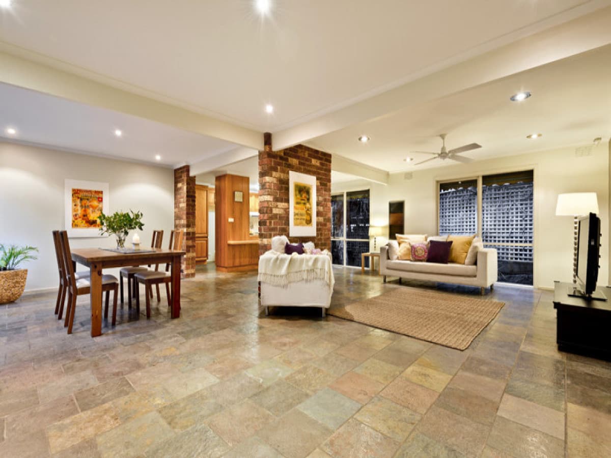 21 Acheron Crescent, Eltham North, VIC, Eltham North - Thumbnail 2