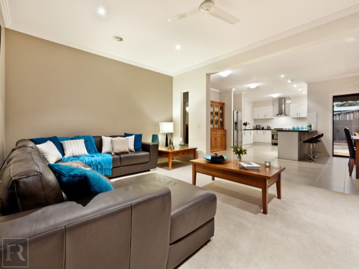 19 Brownlow Drive, Diamond Creek, VIC, Diamond Creek - Thumbnail 2