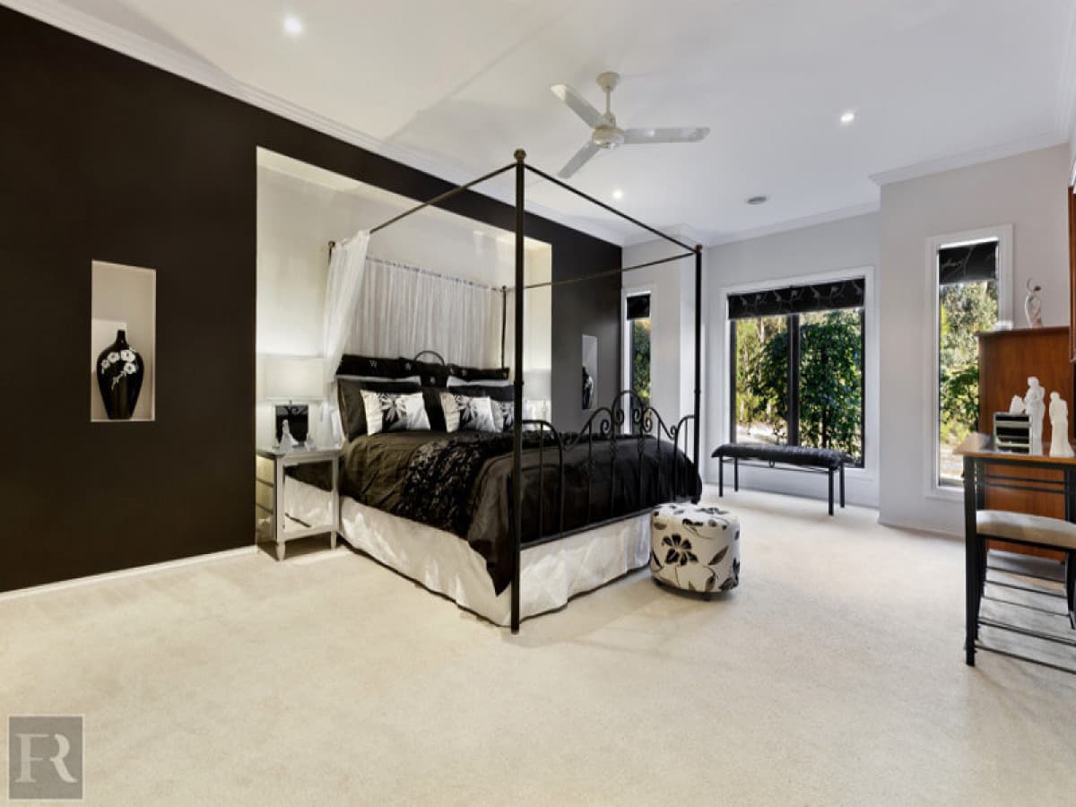 19 Brownlow Drive, Diamond Creek, VIC, Diamond Creek - Thumbnail 3
