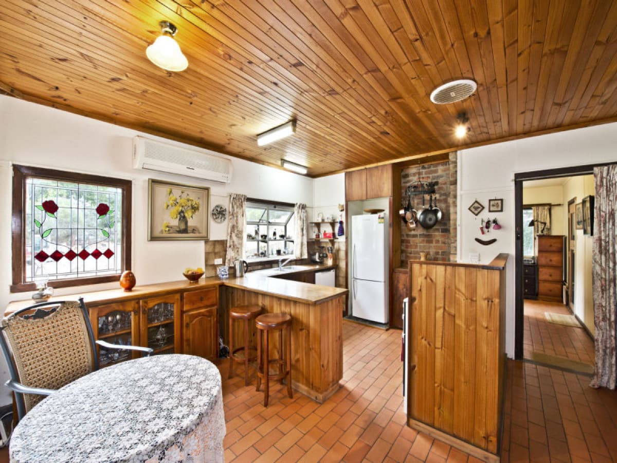 24 Beattie Street, Montmorency, VIC, Montmorency - Thumbnail 3