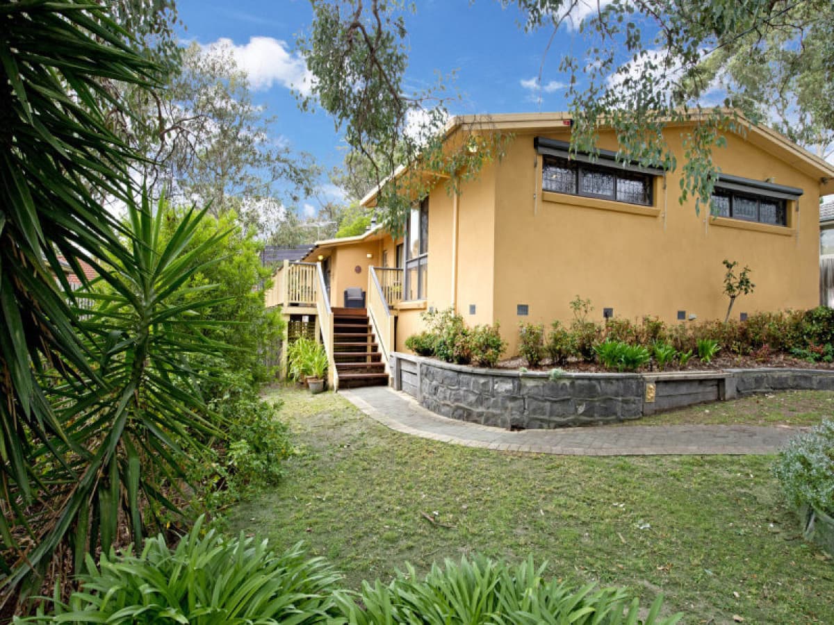 26 Springfield Street, Briar Hill, VIC, Briar Hill - Thumbnail 2