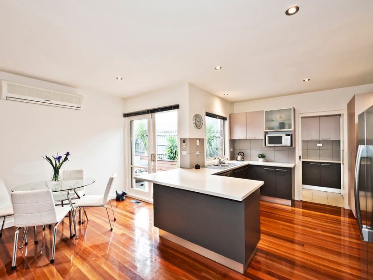 1 Stowe Avenue, Greensborough, VIC, Greensborough - Thumbnail 2