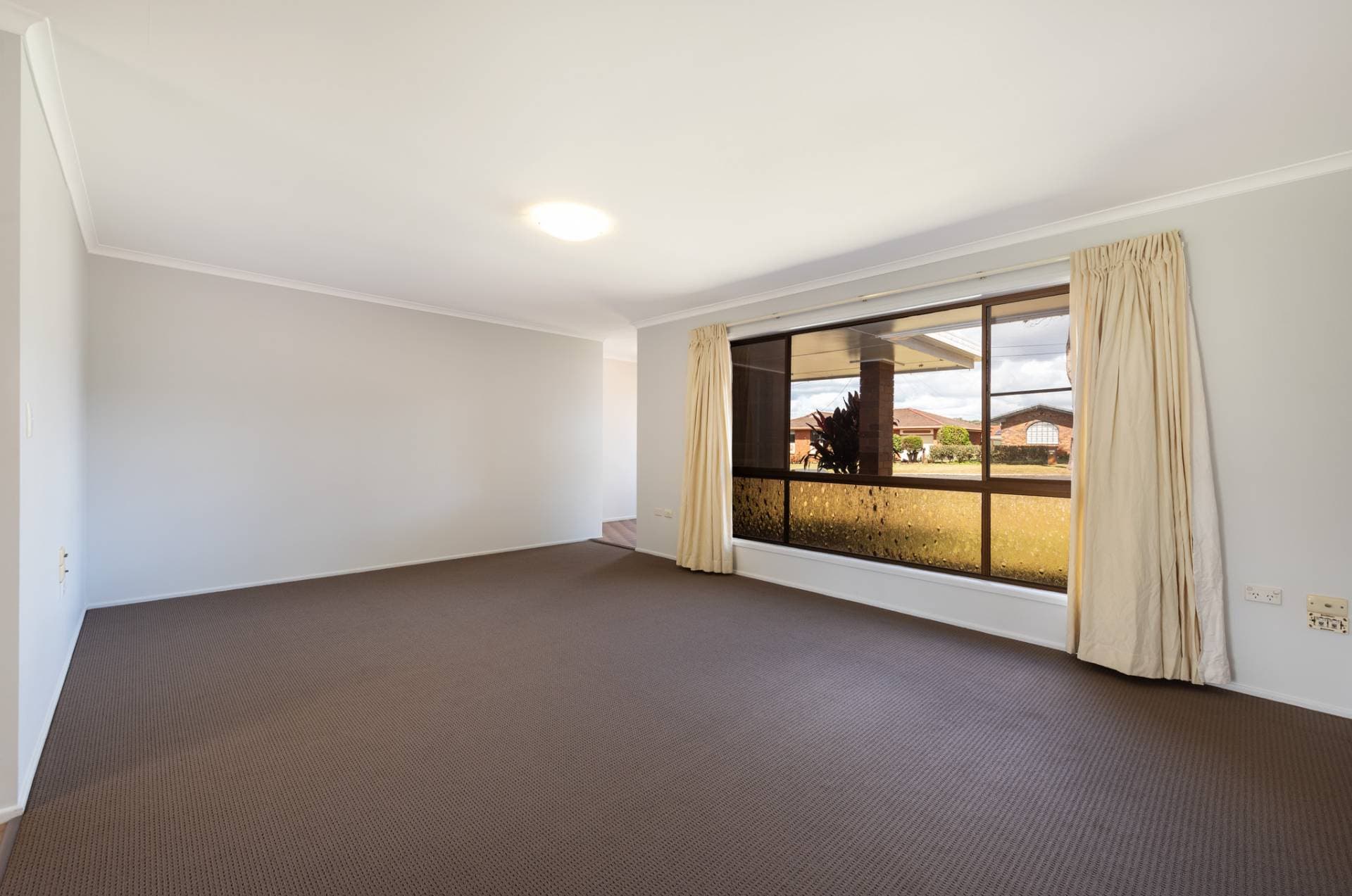 9 Knockator Crescent, Centenary Heights, QLD, Centenary Heights - Thumbnail 3