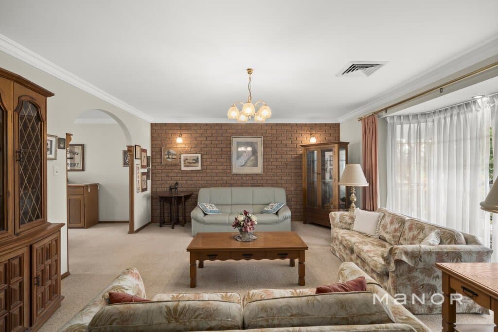 4 Batavia Place Baulkham Hills, Baulkham Hills - Thumbnail 3