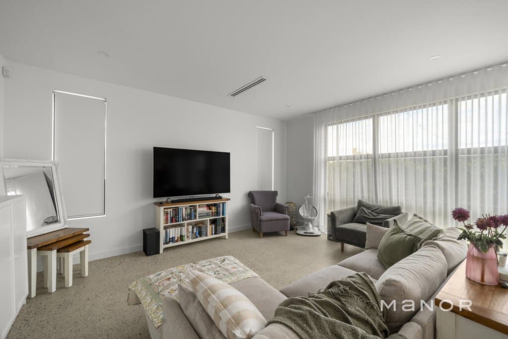 64 Zeta Street Box Hill, Box Hill - Thumbnail 4
