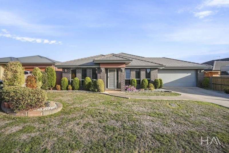 4 Malachi Court Newnham, Newnham - Image 1