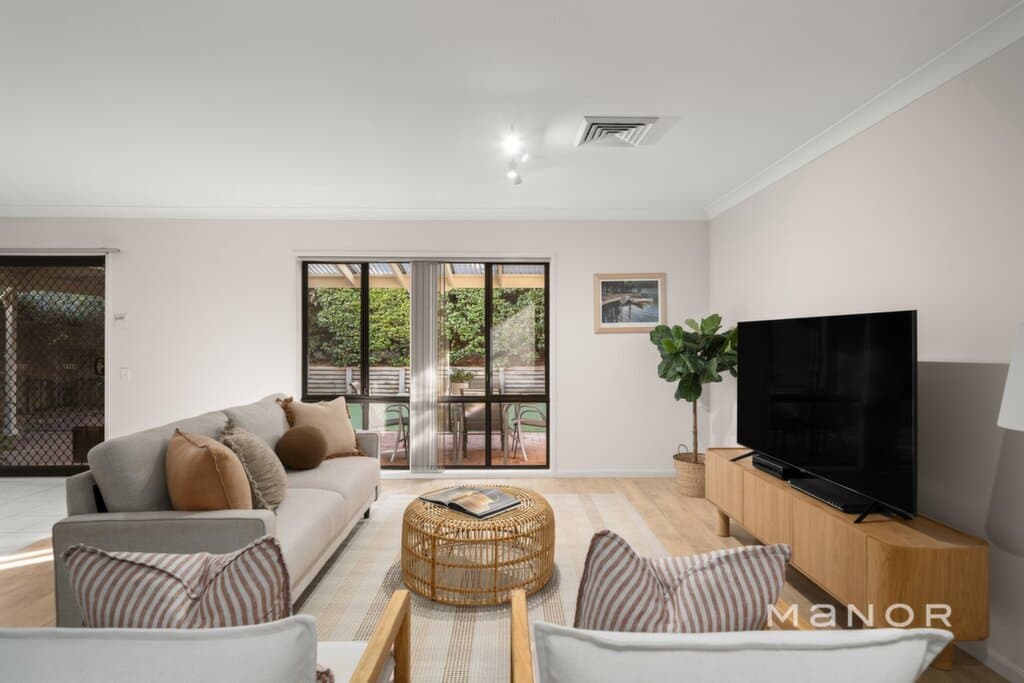 33 Minerva Crescent Beaumont Hills, Beaumont Hills - Thumbnail 7