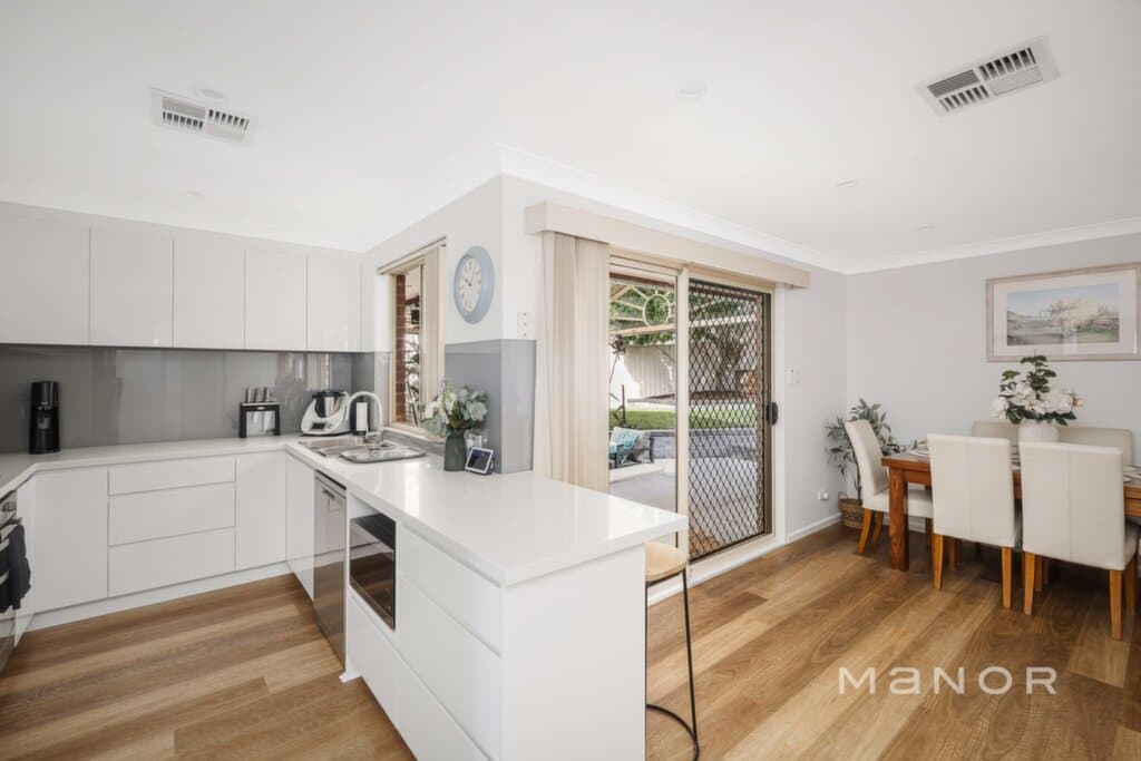 15 Redgum Crescent Beaumont Hills, Beaumont Hills - Thumbnail 3