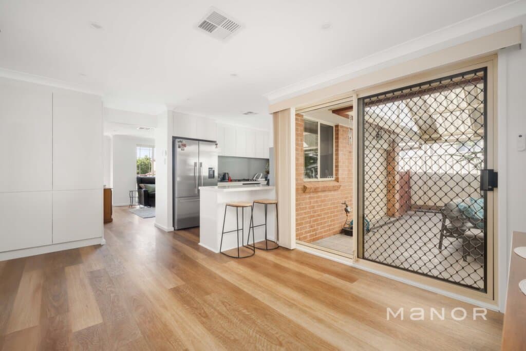15 Redgum Crescent Beaumont Hills, Beaumont Hills - Thumbnail 5