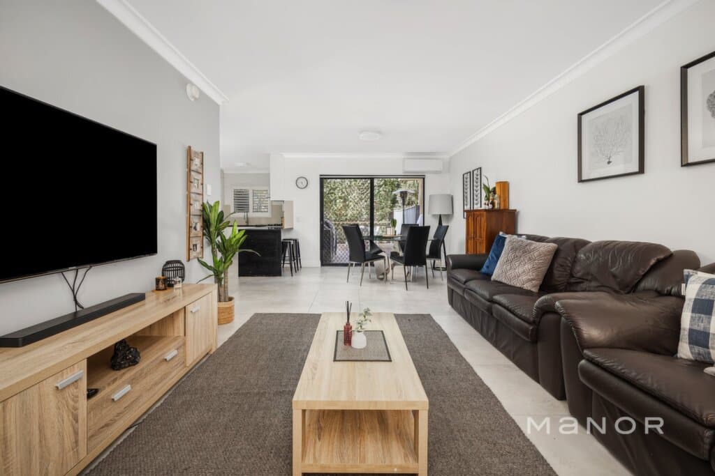 7 10 12 Russell Street Baulkham Hills, Baulkham Hills - Thumbnail 3